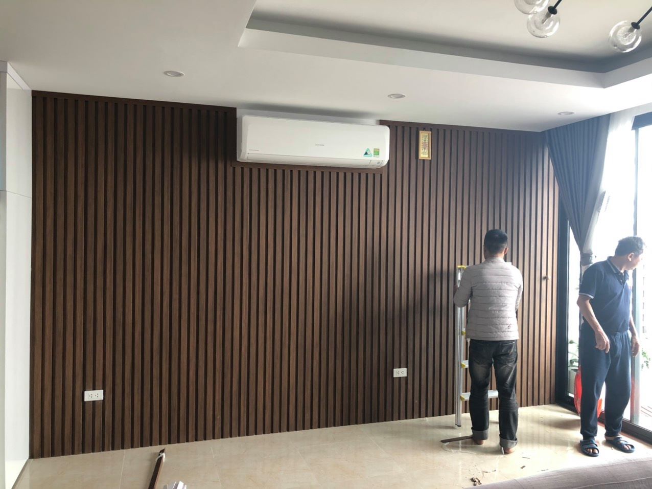 Báo giá tấm ốp tường gỗ nhựa composite giả gỗ phẳng, Sóng, Theo m2 tại hà nội 2022 hoàn thiện trọn gói